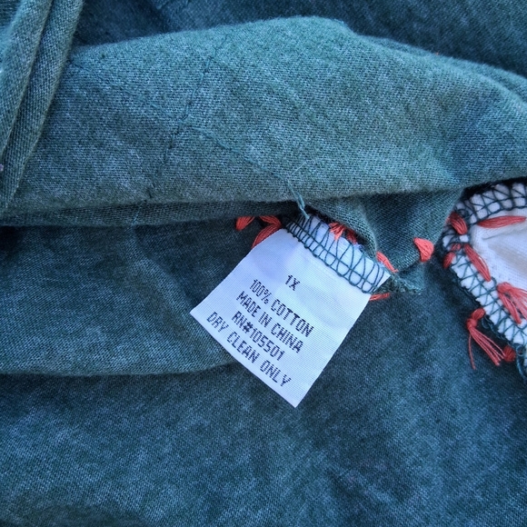 Double D Ranch Bird Top - Picture 7 of 7